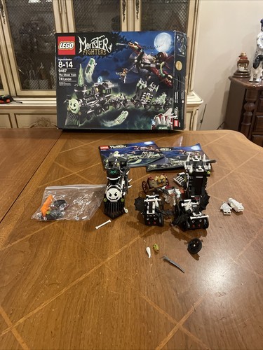 LEGO Monster Fighters: The Ghost Train (9467) INCOMPLETE With Box And Manuals