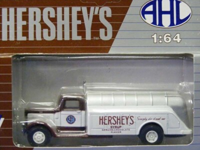 AHL Hartoy 3060 Peterbilt 260 Tank Truck - Hershey's Syrup 1/64 Die-cast MIB
