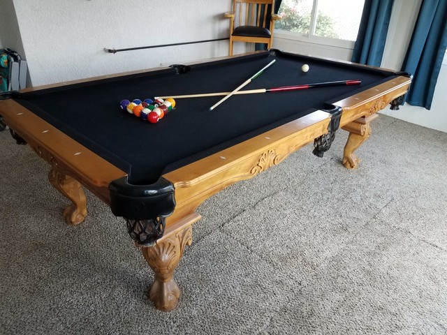 Connelly Billiards Full Size Pool Table 2 Chairs Cue Rack 2 Sets Balls