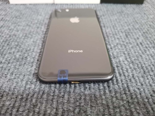 Unlocked - Apple iPhone 8 iOS 4G WIFi 64GB 128GB 256GB Smartphone fully Working - Picture 37 of 37
