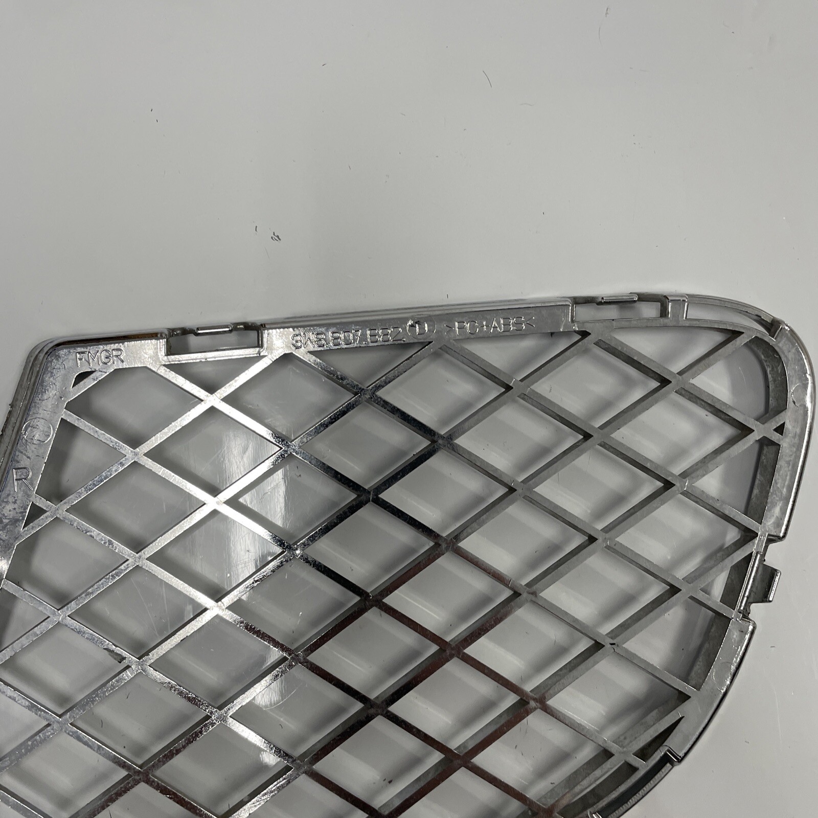 2010 Bentley Continental GT Speed OEM Right Lower Chrome Grille 3W8807682D 08-11