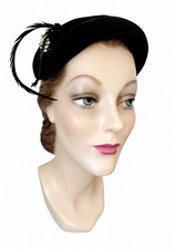 1950s Vintage Black Velvet Hat With Feathers, Rhinestone Brooch, Cocktail Hat
