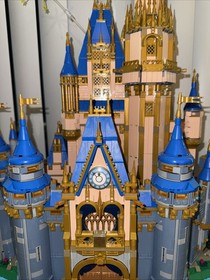 LEGO Disney: The Disney Castle (43222) Great Condition Retired Display Set