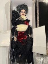 Tonner WI Evangeline Ghastly Love Is Sweets Doll  LE 18”
