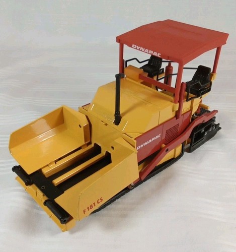 JOAL 1/35 Scale DYNAPAC F 181 CS Asphalt Paver Diecast NEW/W DAMAGED BOX. MB - Picture 2 of 5
