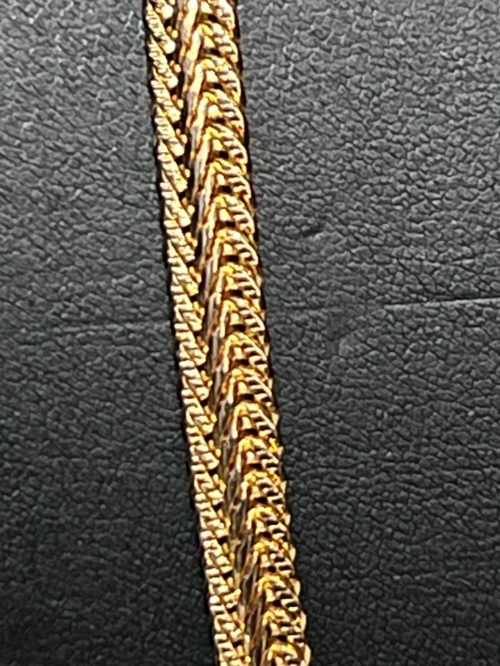 Collar de cadena de espiga enchapado en oro de 18 quilates marca U7 usado Foto 2 de 4