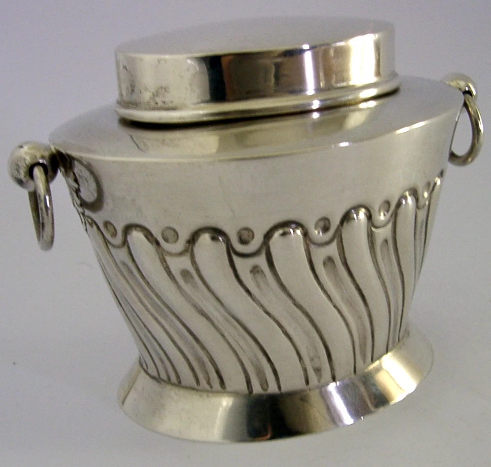 LINDA CAIXA DE CHÁ INGLESA 1912 ANTIGA PRATA ESTERLINA SÓLIDA 125g - Imagem 4 de 4