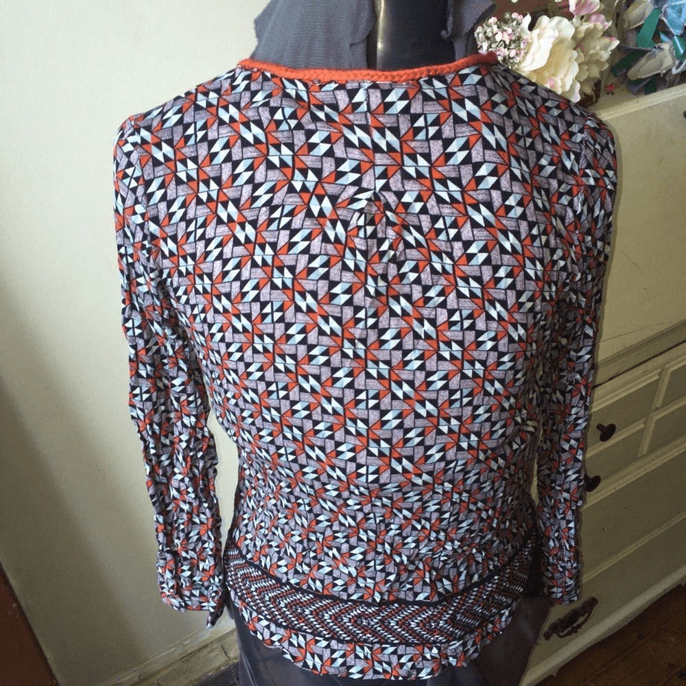 Daniel Rainn abstract split neck boho blouse - image 2