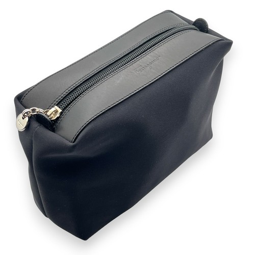 Salvatore Ferragamo Stoff und Leder Tasche in Schwarz - Bild 17 von 24