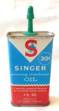 VINTAGE SINGER SEWING MACHINE OIL CAN