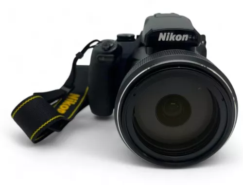 Nikon COOLPIX P1000 digital camera black Telesphoto Zoom Lens x125 P series used