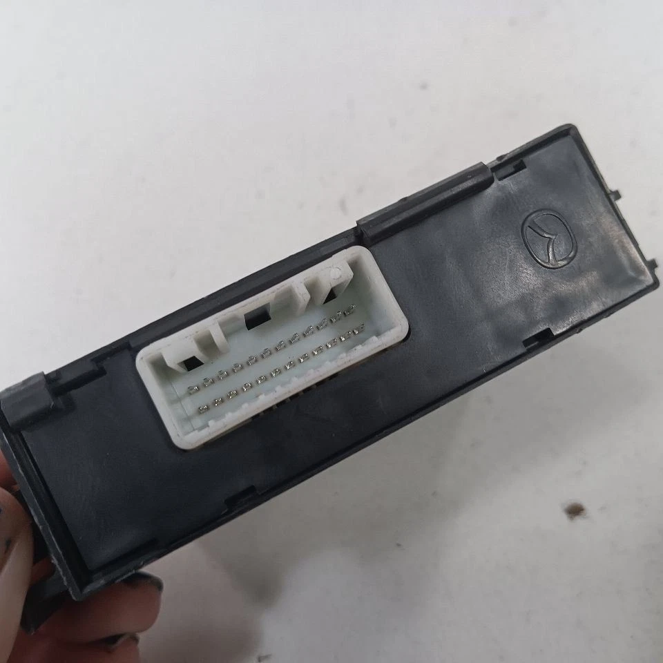 Chasis ECM antirrobo entrada sin llave compatible con Mazda 6 16-21 Foto 2 de 4