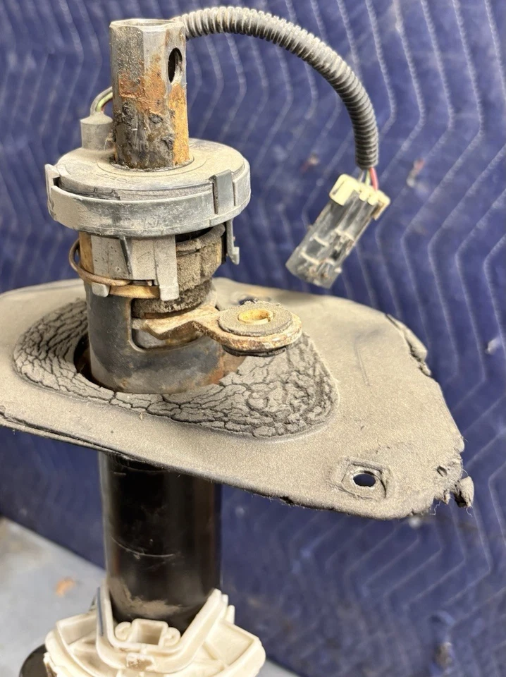 1995-1996 Buick Roadmaster Steering Column W/Variable Assist W/Key W/Wheel - Image 3 of 4