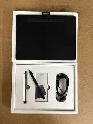 Wacom Intuos Medium Wireless Graphics Tablet - Black, OPEN BOX BARELY USED 