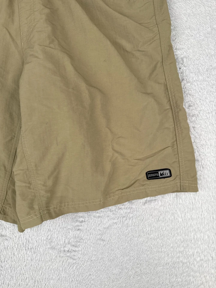 Bermuda de ciclismo REI adulto extra grande bege tronco de carga acolchoada concha de náilon MTB - Imagem 2 de 4