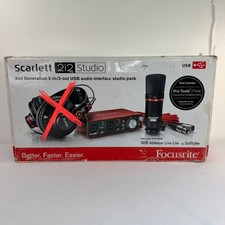 Focusrite Scarlett 2i2 Studio 2nd Gen USB Aud...