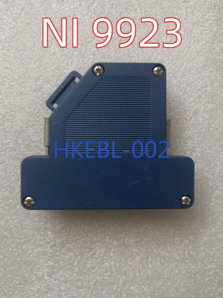Bloque de terminales de tornillo de montaje frontal National Instruments NI 9923 para cDAQ - Imagen 2 de 4