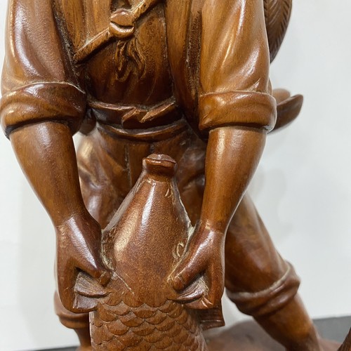 Vintage Japanese Oriental Carved Wood BOY with Fish figurine Fisherman - Picture 3 of 14