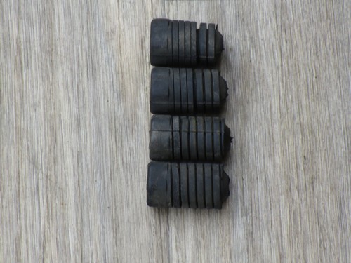 05-09 MUSTANG HOOD RUBBER BUMPERS OEM 05 GREEN - Picture 3 of 6
