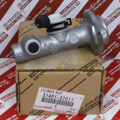 31401-37011 Genuine Toyota Cylinder Assy Clutch Master