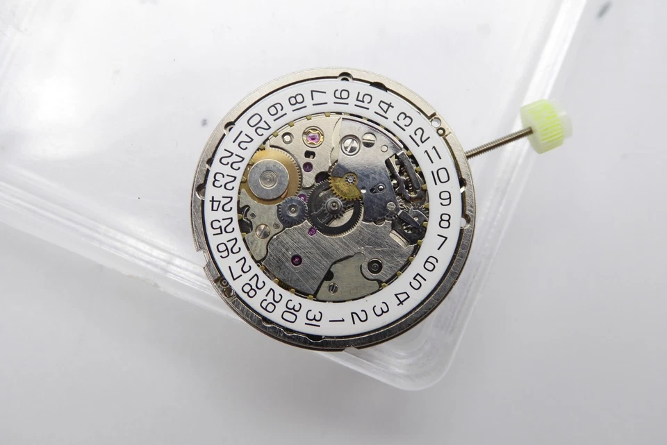 Raymond Weil Swiss Automatic movement cal. ETA2892-2 - Image 3 of 4