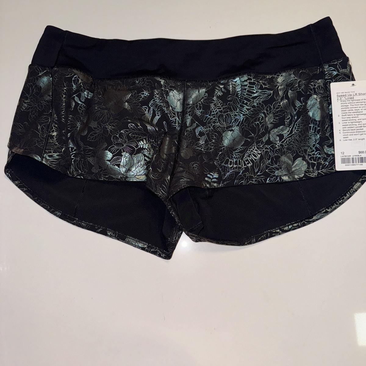 You Lululemon Black Speed Up LR Shorts 2.5