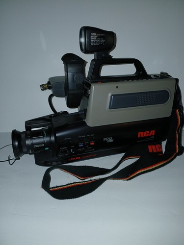 RCA Pro Edit Video Camcorder Solid State Image Sensor w/ Case & Extras Untested - Picture 2 of 11