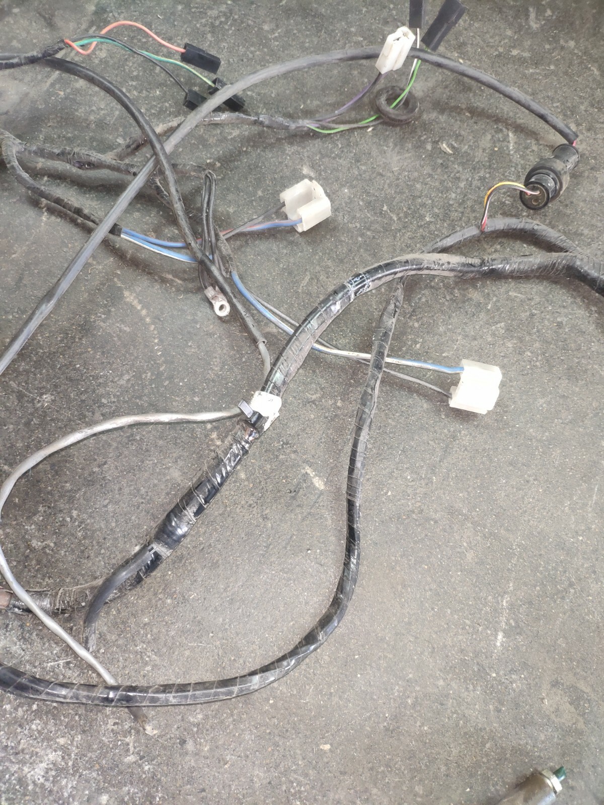 Bentley Eight 1987 FRONT RIGHT ENGINE HEADLIGHT WIRING WIRE CABLE HARNESS