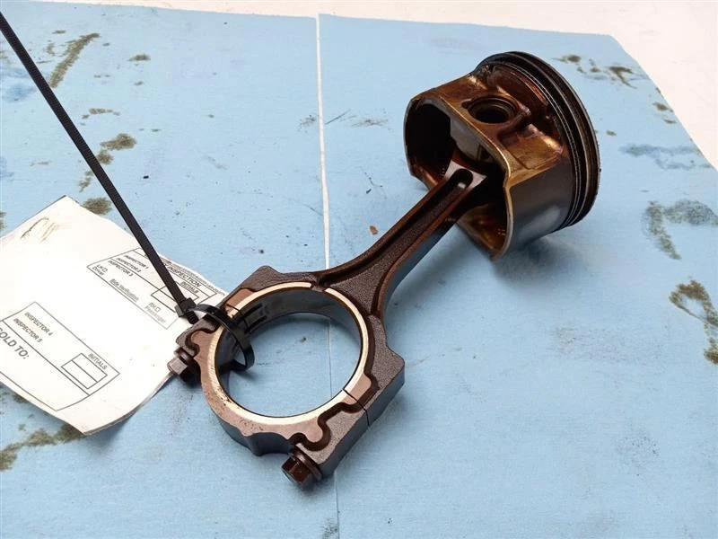 2011 CHEVROLET IMPALA ПОРШЕНЬ - Изображение 4 из 4