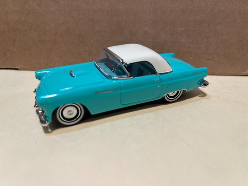 1/43 DINKY/MATCHBOX 1955 FORD THUNDERBIRD TURQUOISE & WHITE REMOVABLE TOP & BOX