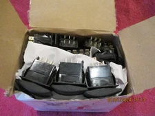 CARLING TECHNOLOGIES # VLD2S00B-AZC00-000 LOT OF 34 MOMENTARY ROCKER SWITCHES