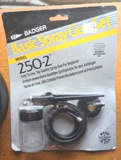 Badger Airbrush Company Basic Spray Gun Set Model 250-2 Made In USA