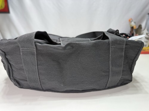 Bella Russo Gray Black Canvas 20" Weekender Bag NEW - Picture 3 of 9