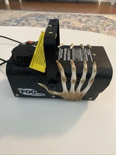 Way to Celebrate Halloween Skeleton Hand Themed 400W Fog Machine