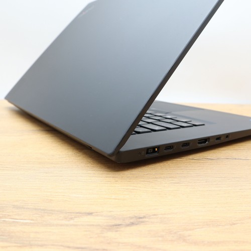 Lenovo ThinkPad P1 G1 Laptop i7-8850H 32GB RAM 512GB NVMe 15.6" FHD NVIDIA P2000 - Zdjęcie 5 z 15