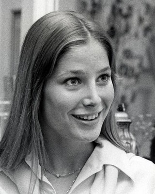 Deborah Raffin at Exclusive Photo Shoot of Deborah Raffin Michael - Old Photo 11