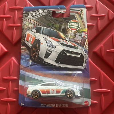 #ad Hot Wheels 2026 2017 Nissan GT R R35 7ELEVEN EXCLUSIVE EDITION $15.50