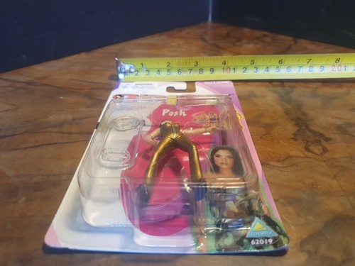 Original 1998 Spice Girls 3“ Posh Spice Figur. Neu und ungeöffnet. - Bild 11 von 11