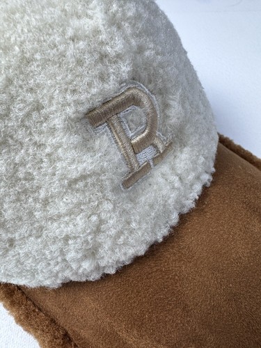 Gorras de béisbol de lana de cordero bordadas con letras grandes de moda para hombres y mujeres - Imagen 4 de 6