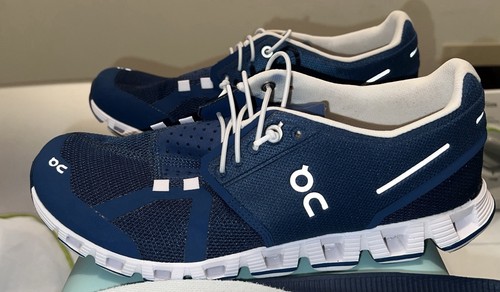 Scarpa da corsa On Cloud 5 DONNA TAGLIA 8 blu denim. Ottime condizioni.