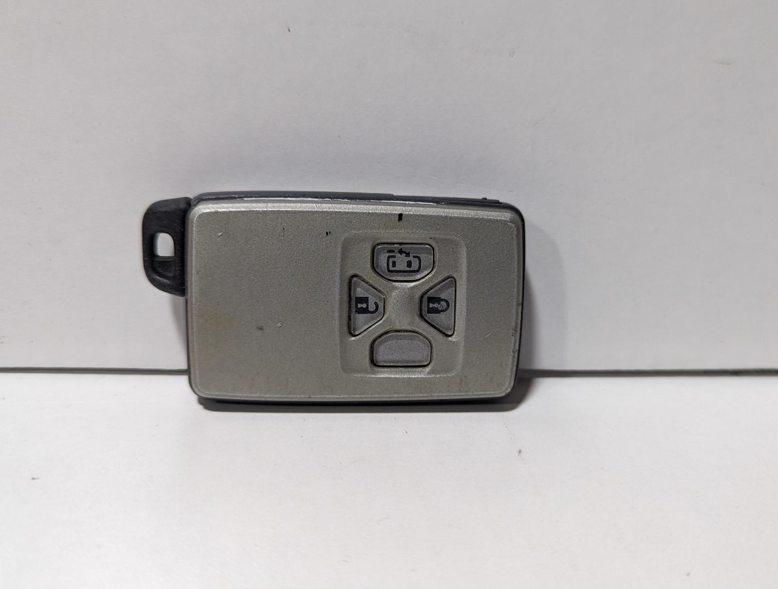 TOYOTA ESTIMA MK3 2006 - 2014 KEY FOB SILVER 3 BUTTON TYPE 70083 | eBay