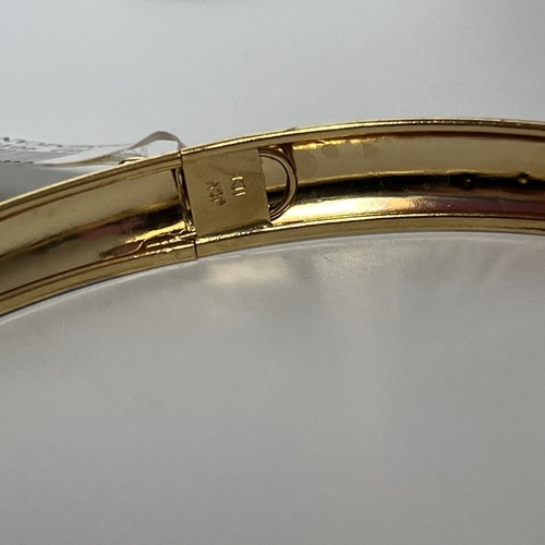 Tri-color 10k Gold Bangle - Picture 4 of 10