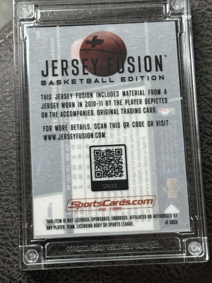 Parche de camiseta usada en cuatro juegos Steve Nash 1998-99 Upper Deck 4/10 Jersey Fusion Foto 2 de 4