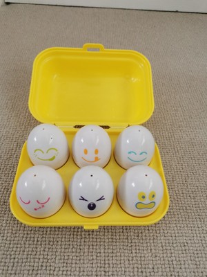 TOMY TOOMIES SPIELEN ZUM LERNEN VERSTECKEN UND QUIETSCHEN EIER BABY SPIELZEUG 