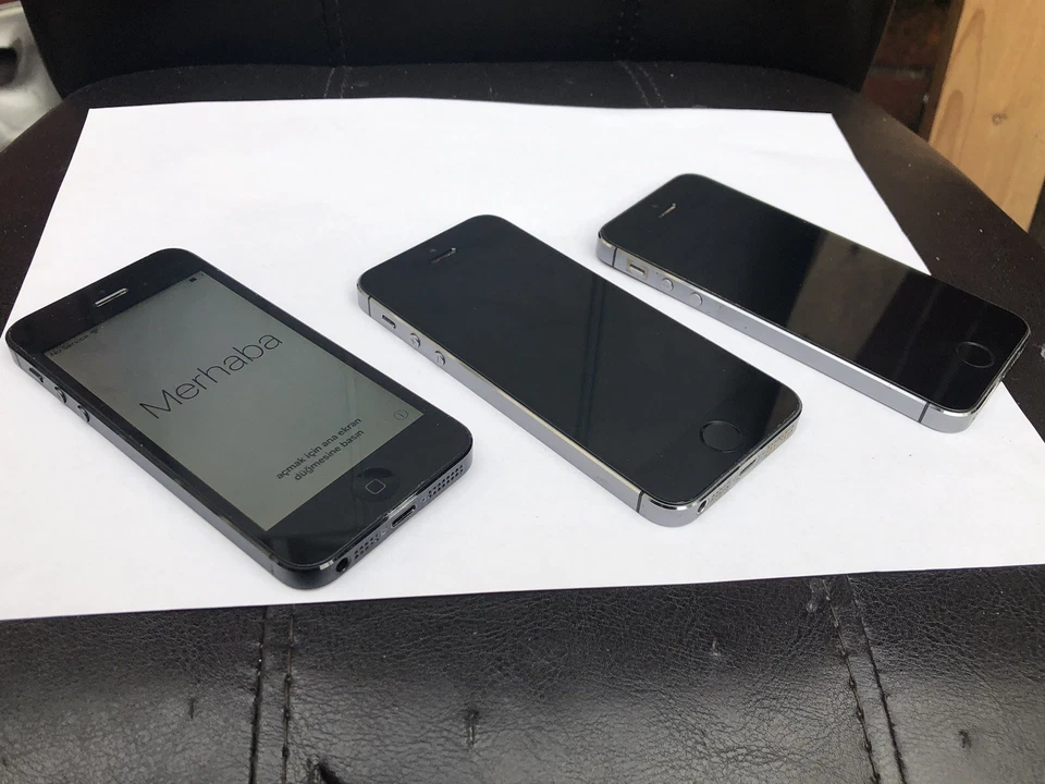 Lote paquete Apple iPhone 5/5S para piezas Foto 4 de 4