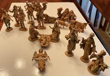 Vintage Fontanini Depose Italy Nativity 20 Pieces Plus Creche Spider Mark EUC