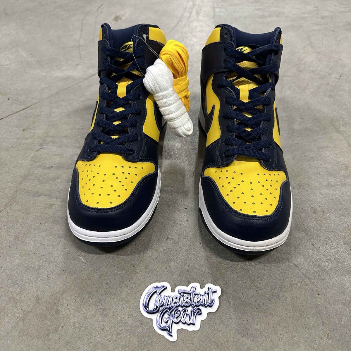 NIKE DUNK HIGH MICHIGAN Maize and Blue ダンクハイ CZ8149-700 Amazon.com | Nike Mens Dunk High SP CZ8149 700 Michigan