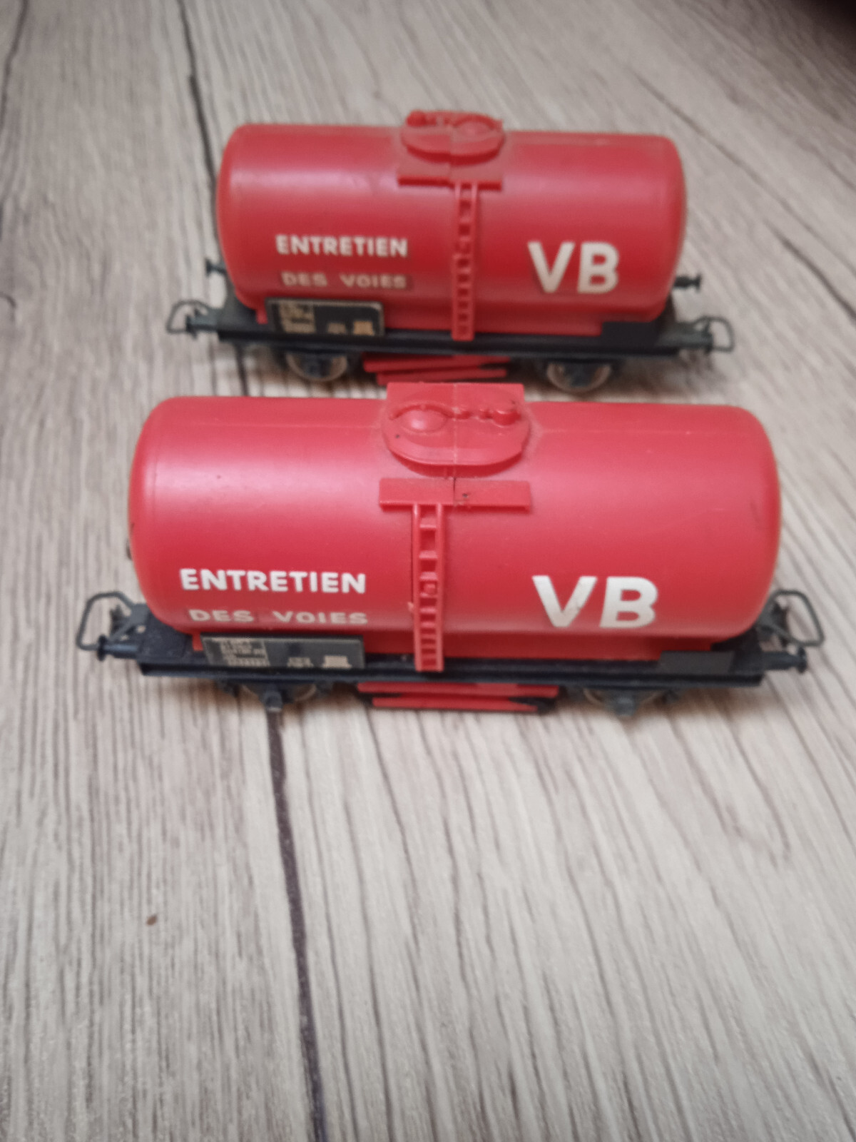 Fichier STL gratuit Nettoyage des voies HO patins et containers 🚂 ·Plan