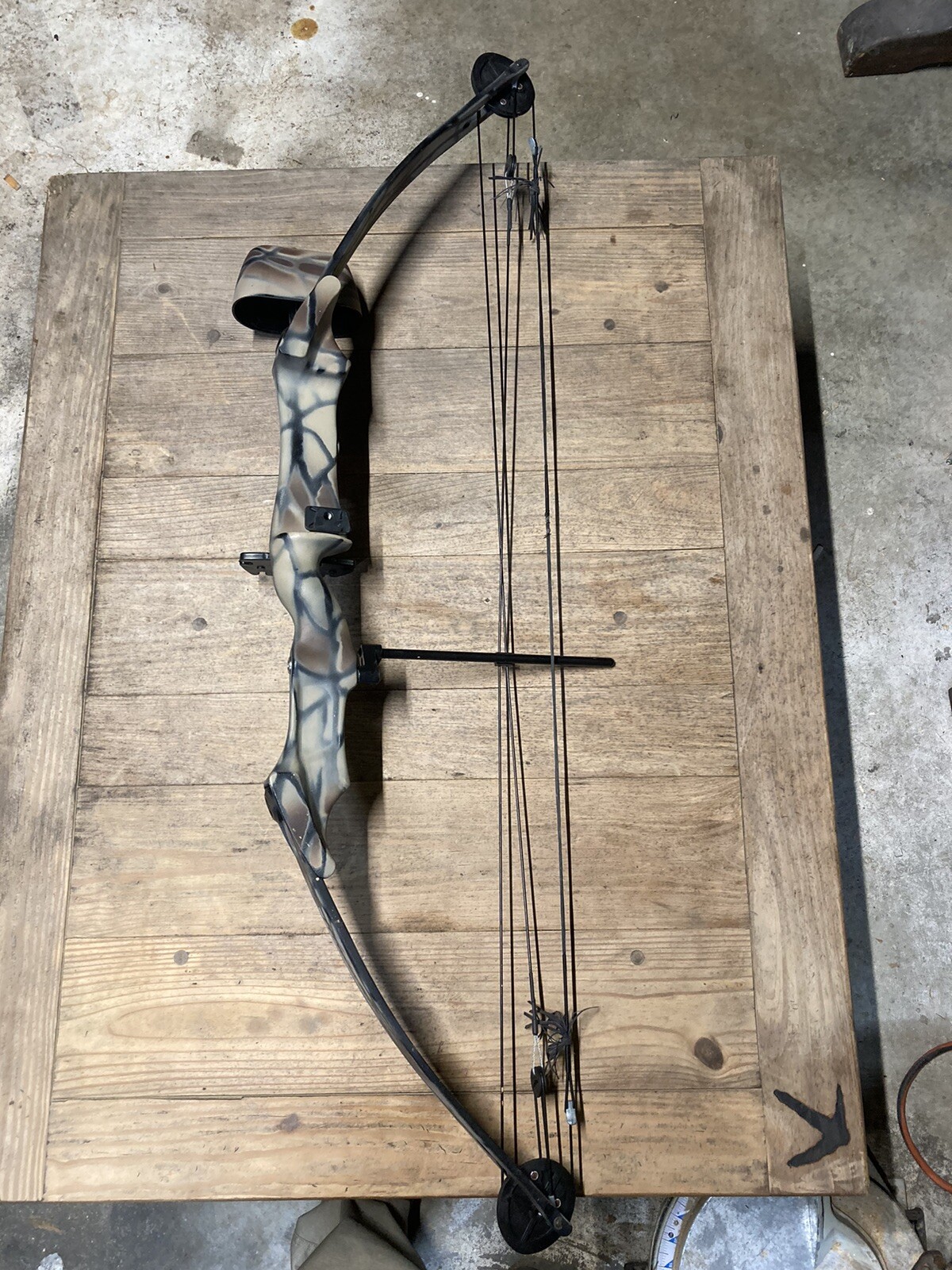 Vintage Bear whitetail 2 compound bow with bear quiver eBay