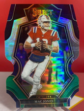 2022 Panini Select Mac Jones Premier Black & Green Prizm Die-Cut Card Patriots